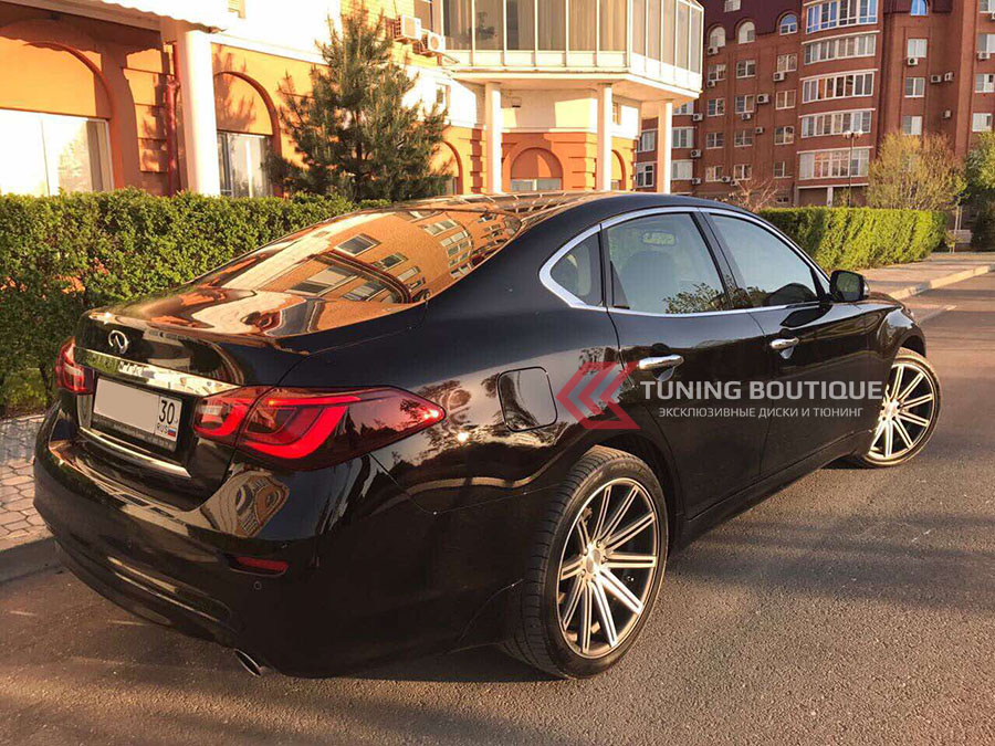 Infiniti Q70 на 20" дисках Vossen CV4   фото 4